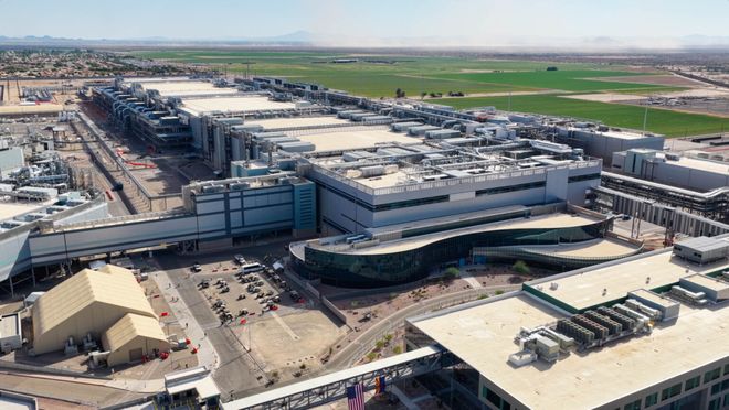 ！华人CEO打响关键一战英特尔杀回来了凯